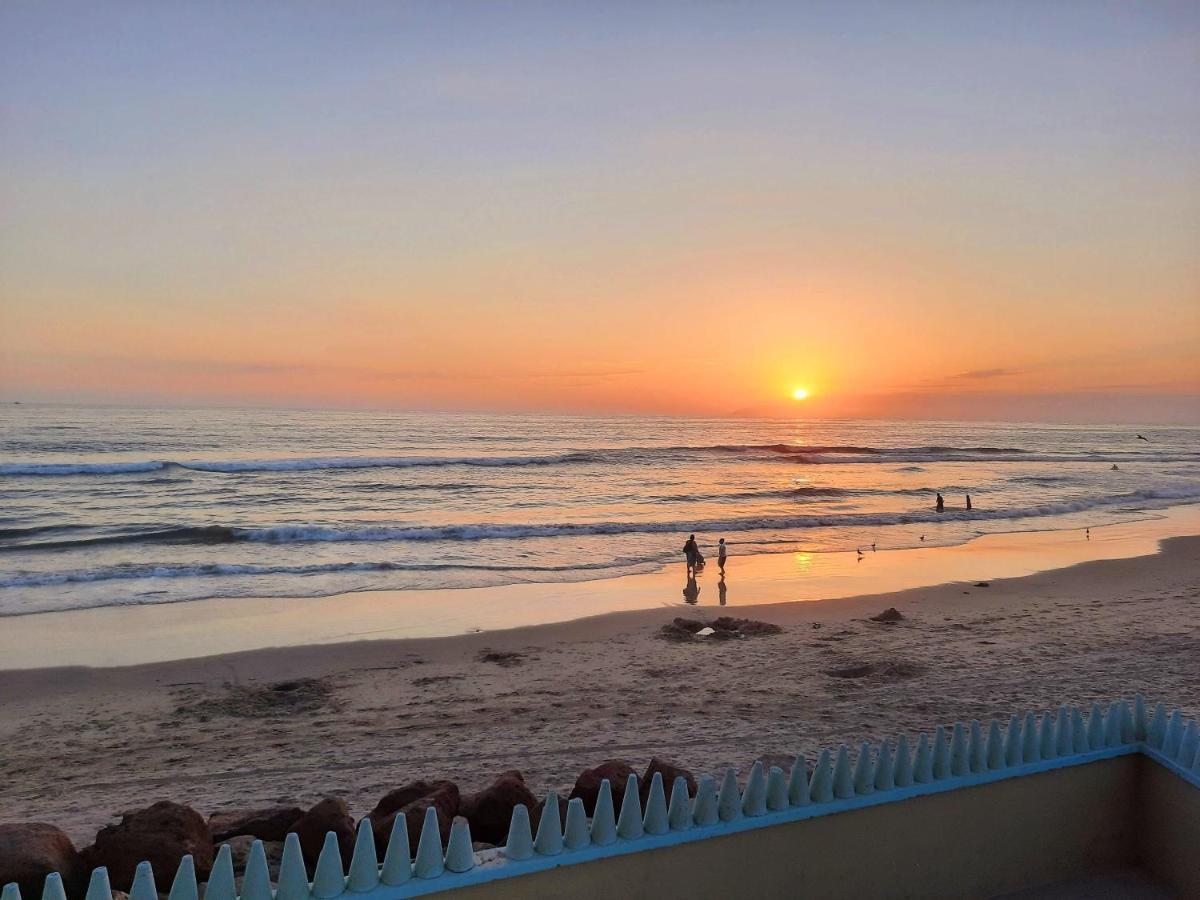 Stunning Oceanfront Condo On Usable Sandy Beach Rosarito Exterior photo